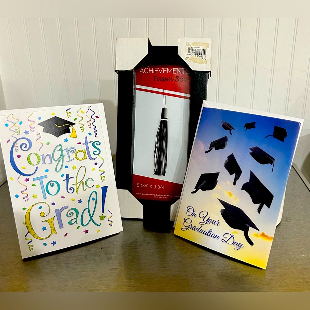 Graduation Tassel Frame Box / Gift Bundle with Two Blank Graduation Cards